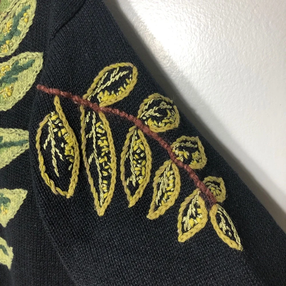 Tiara Embroidered Zip Cardigan Leaf Design Black Size M - Picture 6 of 7